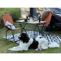 Klappstuhl Sun – Extra breiter Campingstuhl mit Bambus-Armlehnen (Industrial Design)